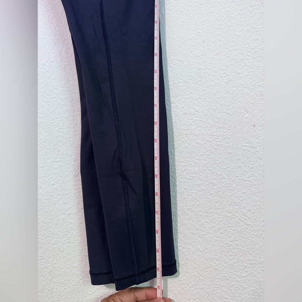 Lululemon leggings - Picture 10 of 11
